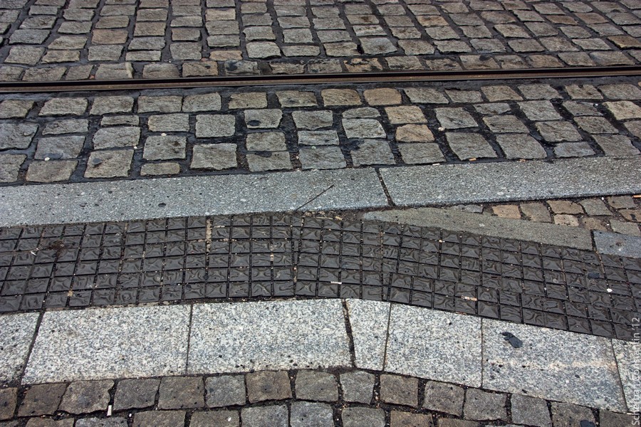 тротуарная каменная брусчатка